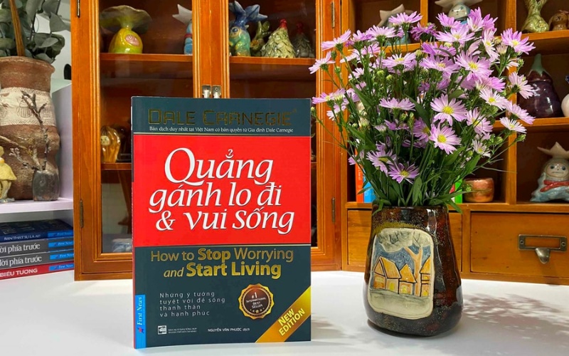 Những cuốn sách hay nên đọc - Quẳng gánh lo đi và vui sống